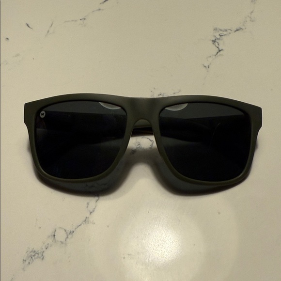 Knockaround “Torrey Pines” green sunglasses - Picture 1 of 3